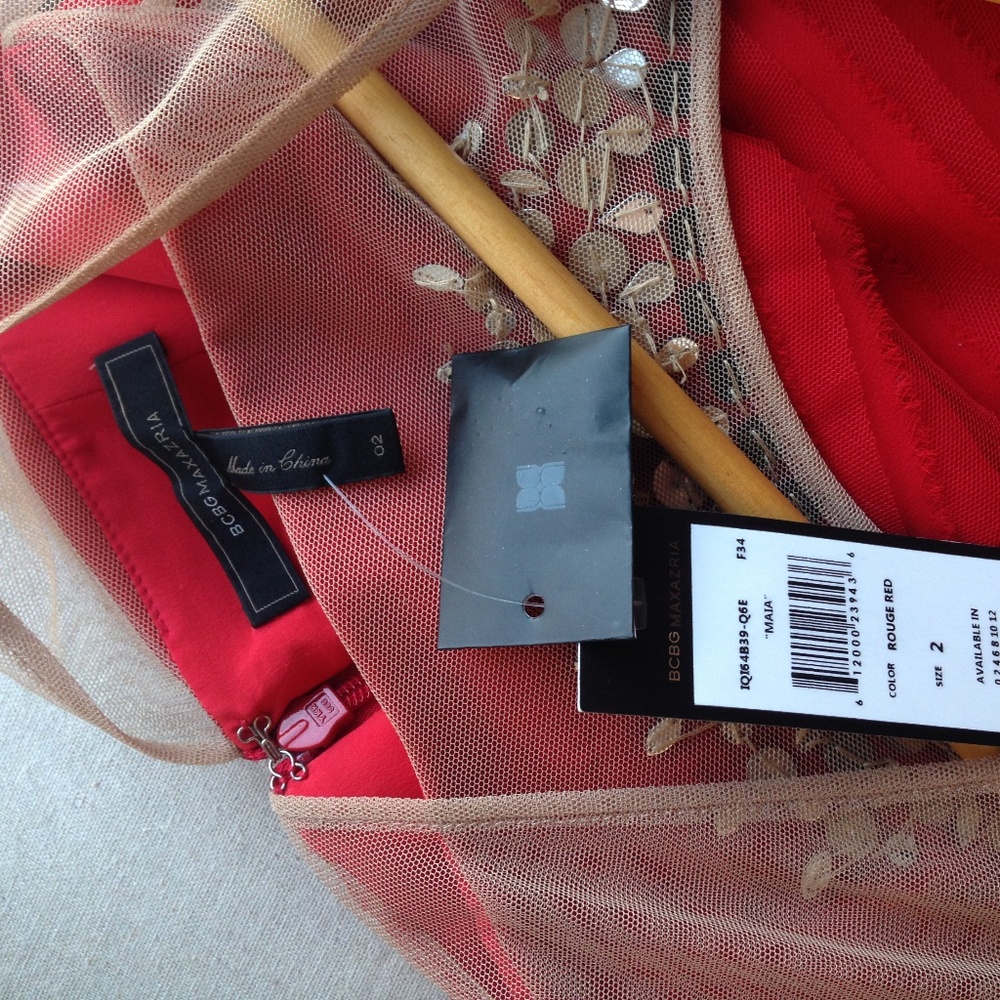 💃 BCBG 💃 Red Jewelled Neck Dress Size 2 - Picture 4 of 7